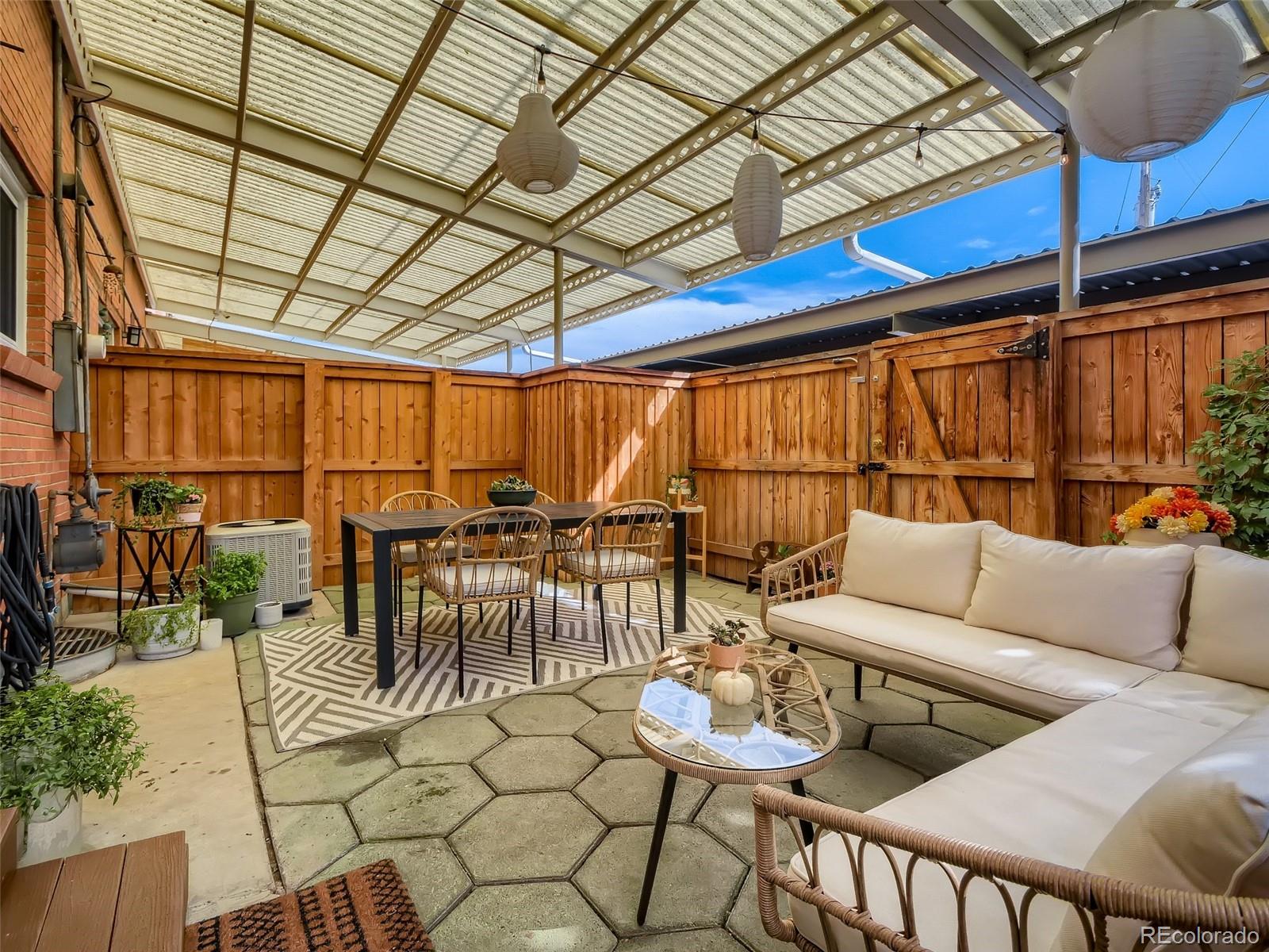 9121 E Oxford Drive