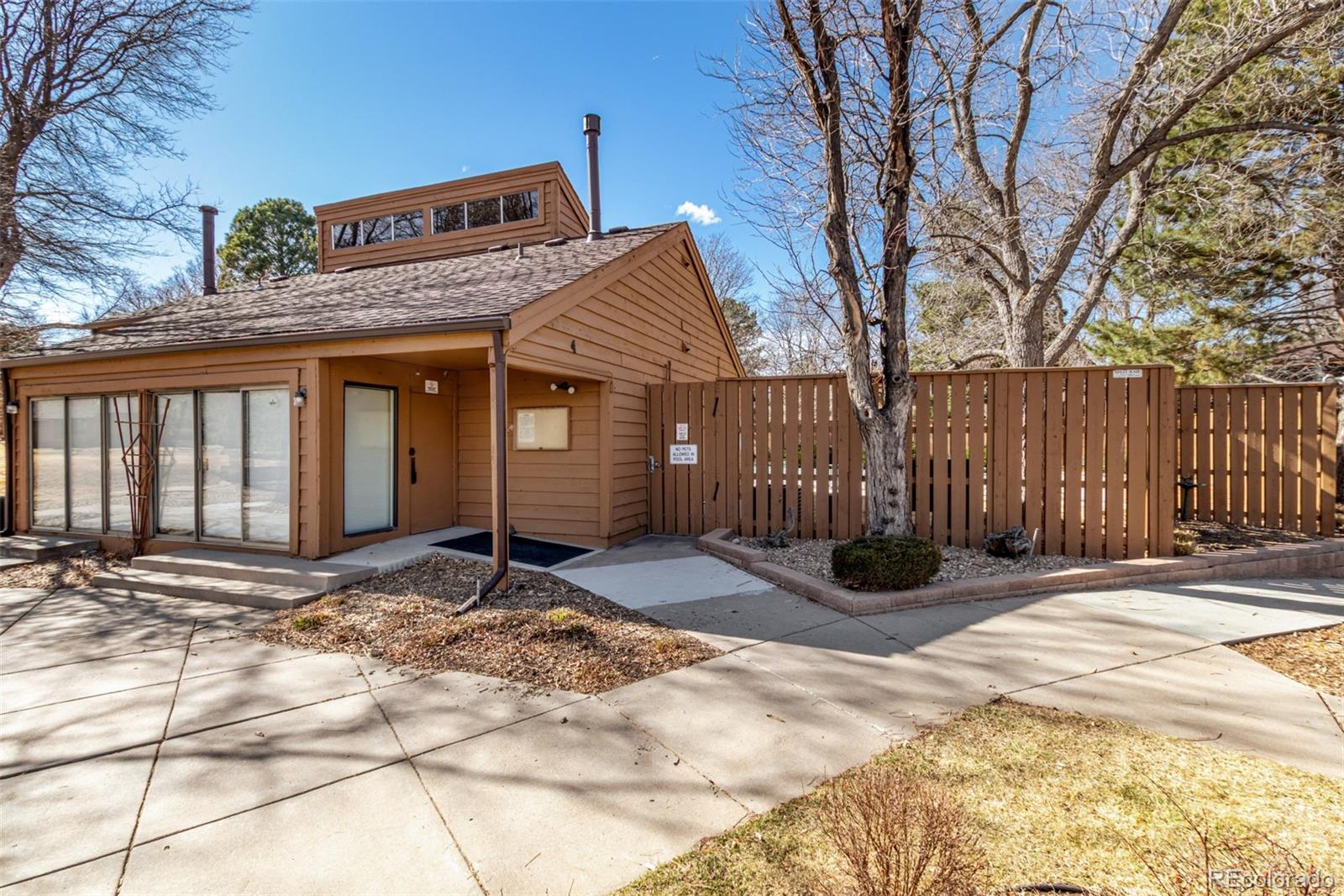 135 S Eagle Circle