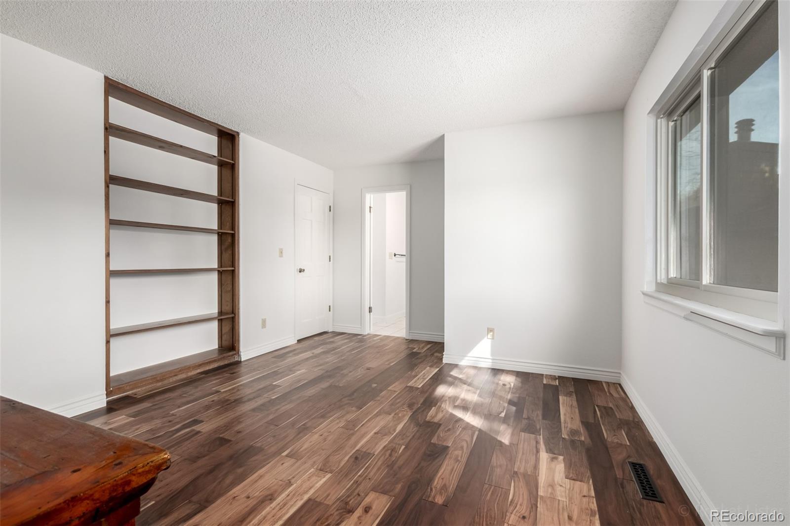 135 S Eagle Circle