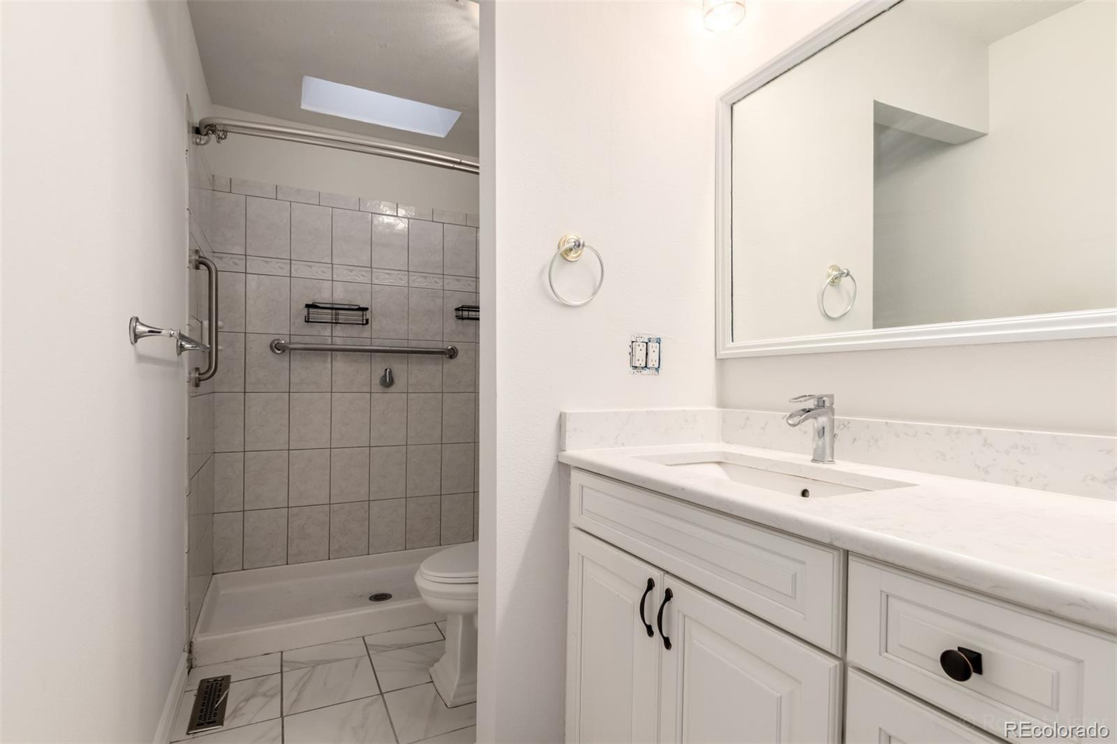 135 S Eagle Circle