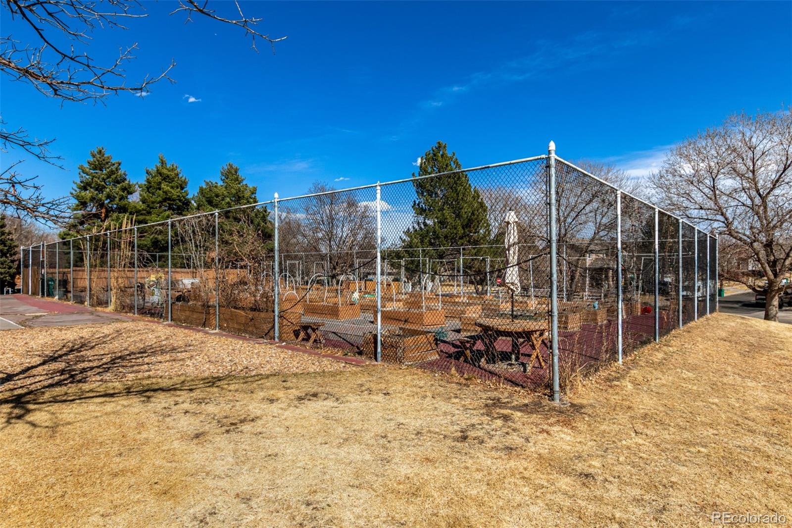 135 S Eagle Circle