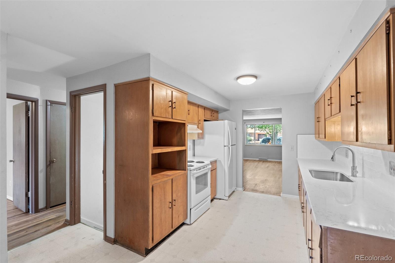 8620 W 32nd Place