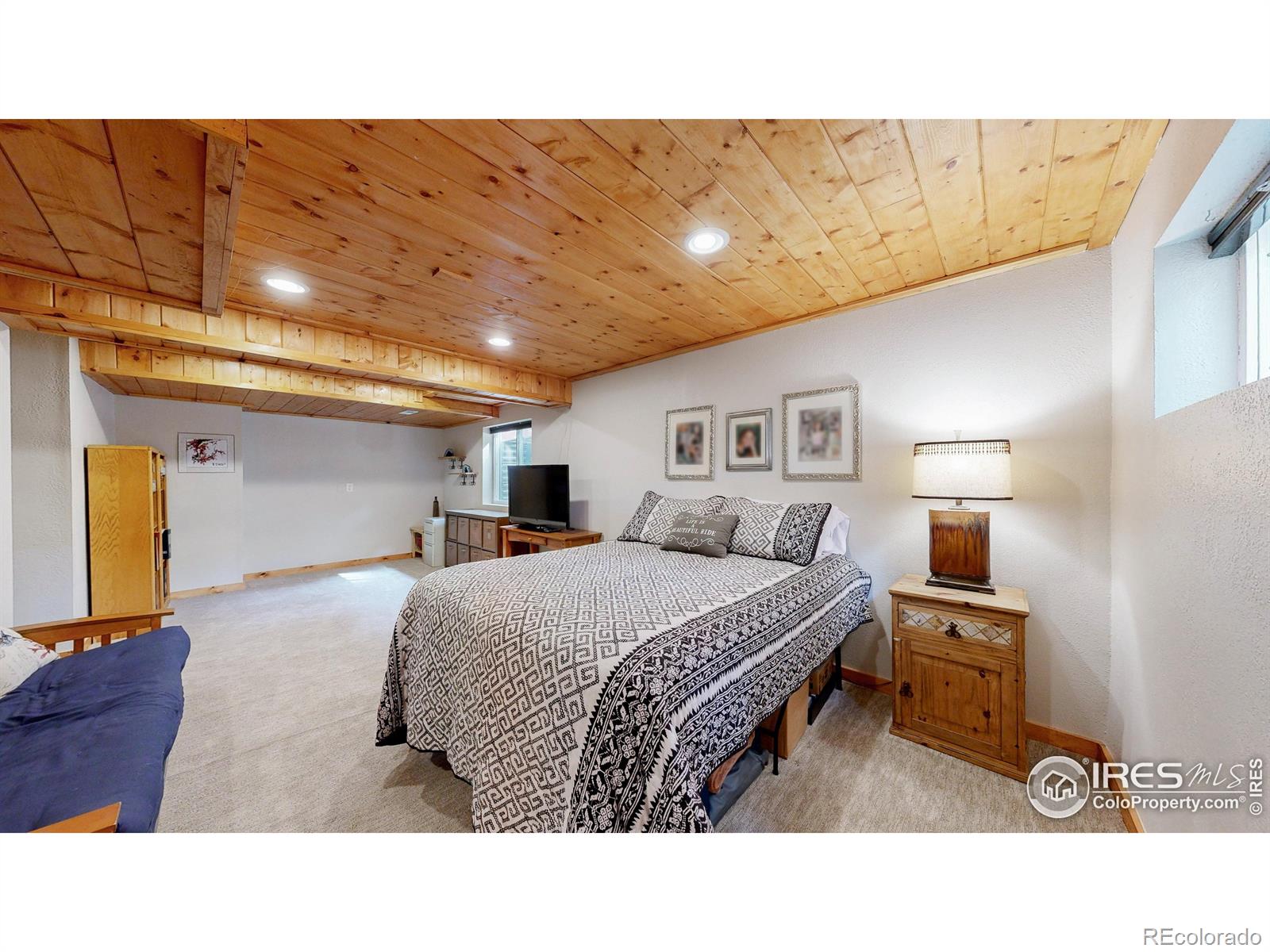 5623 W 109th Circle
