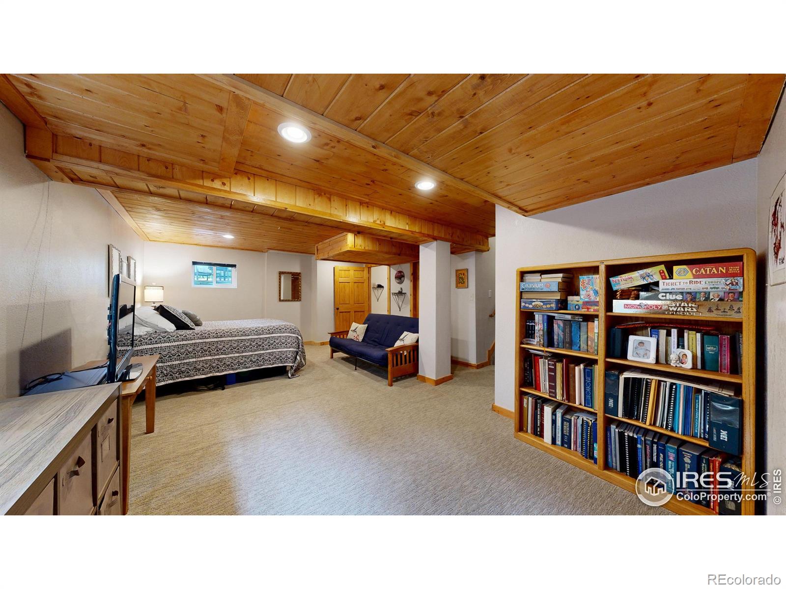 5623 W 109th Circle