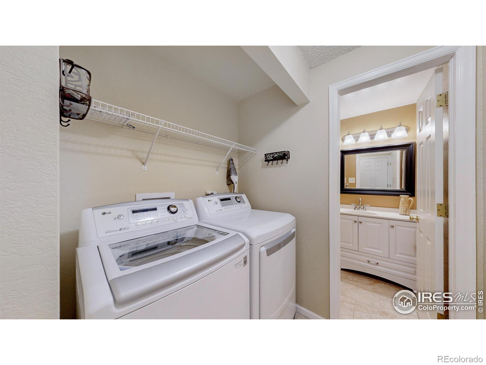5623 W 109th Circle