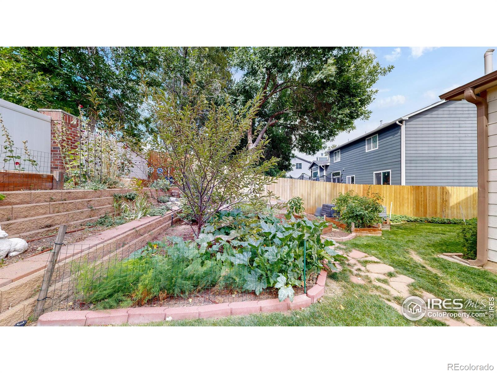5623 W 109th Circle