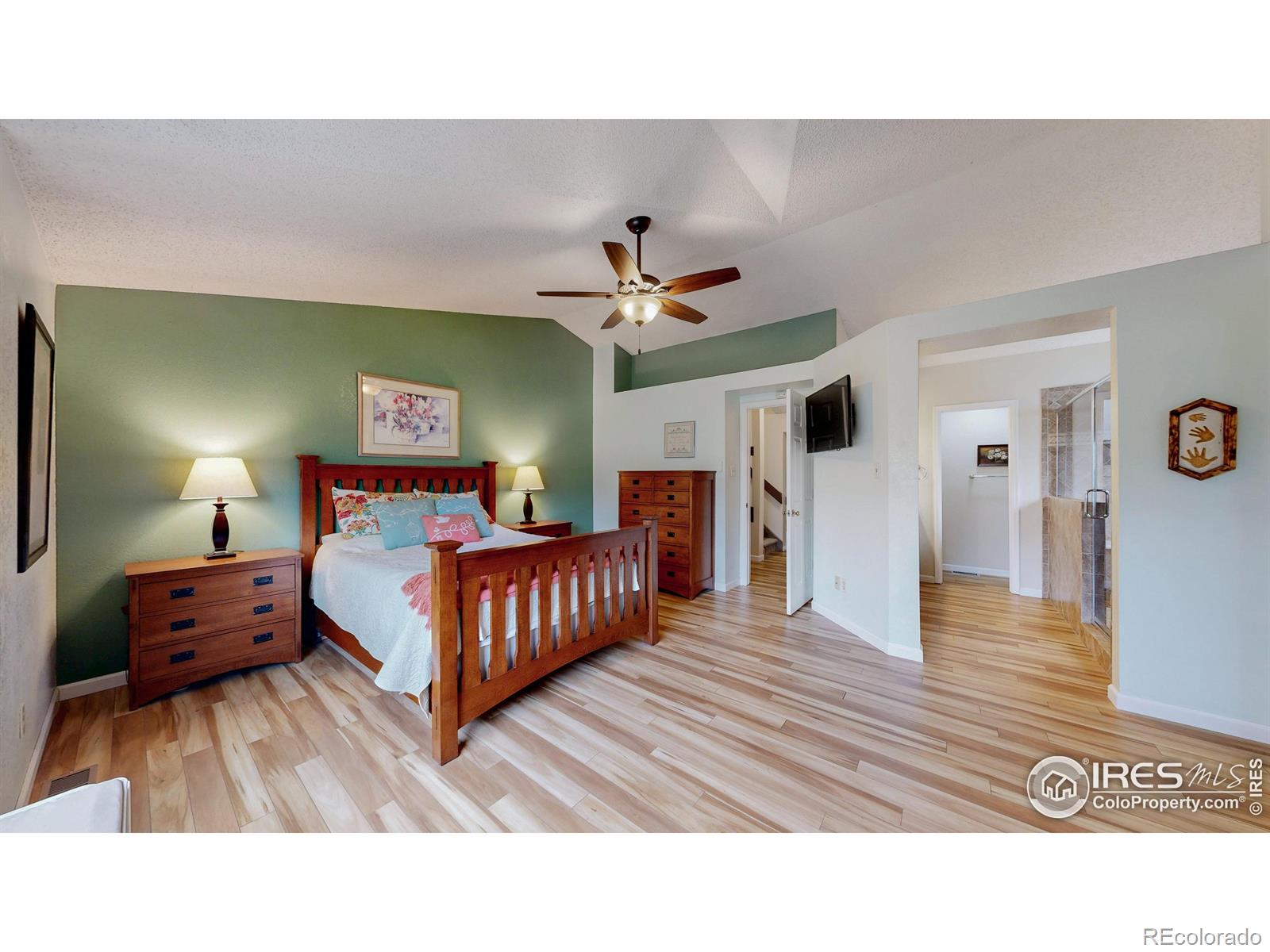 5623 W 109th Circle