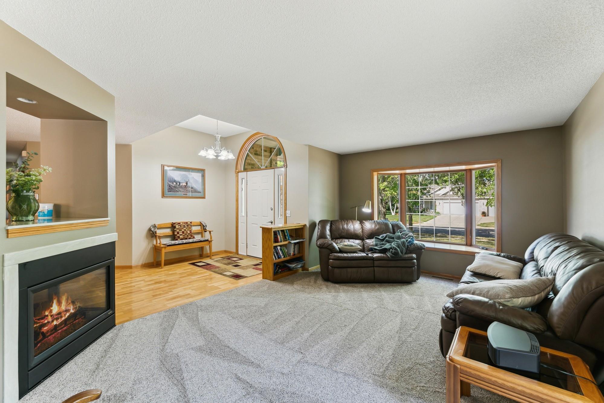8 Lindsay Court