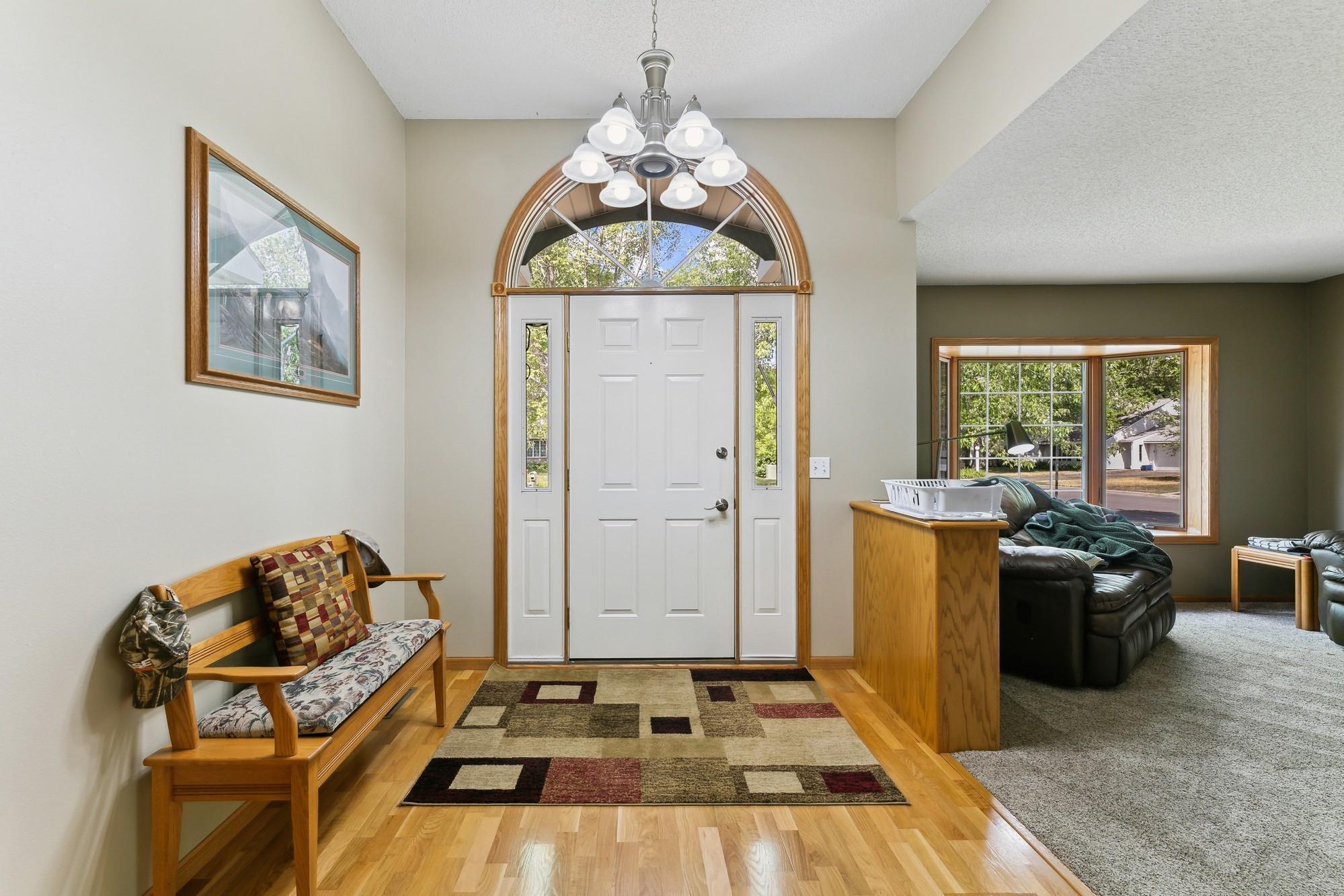8 Lindsay Court