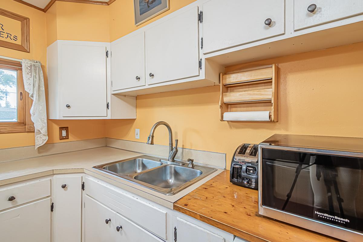 624 3rd Street E