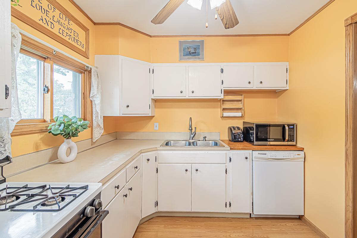 624 3rd Street E