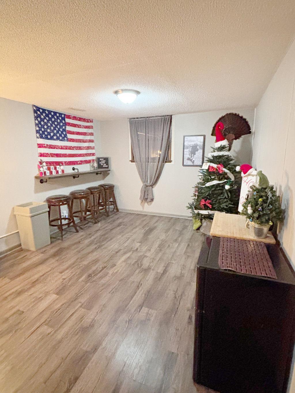 1712 Kings Way