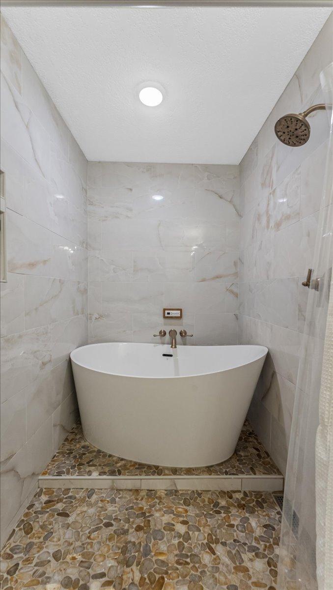 539 Deer Ridge Lane S