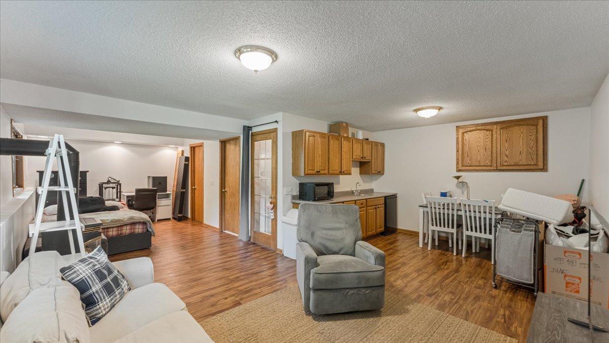 539 Deer Ridge Lane S