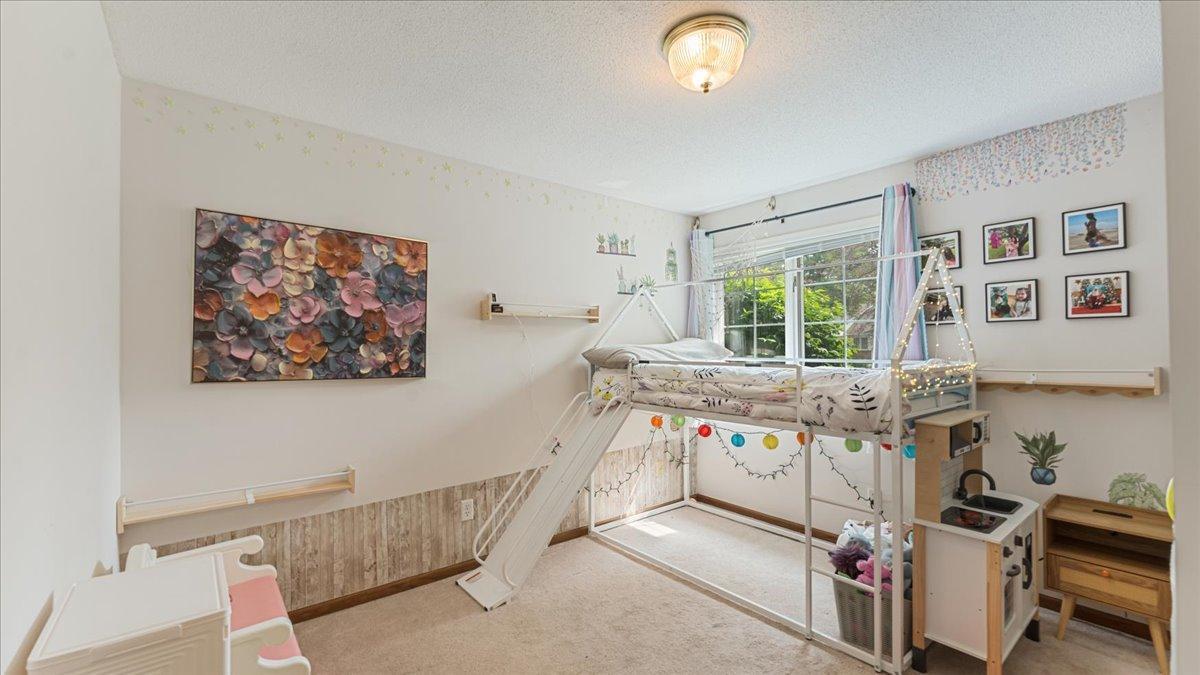 539 Deer Ridge Lane S