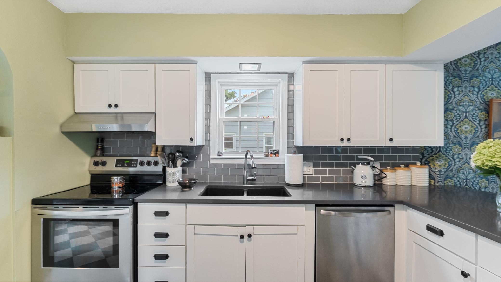 1207 Kilian Boulevard SE