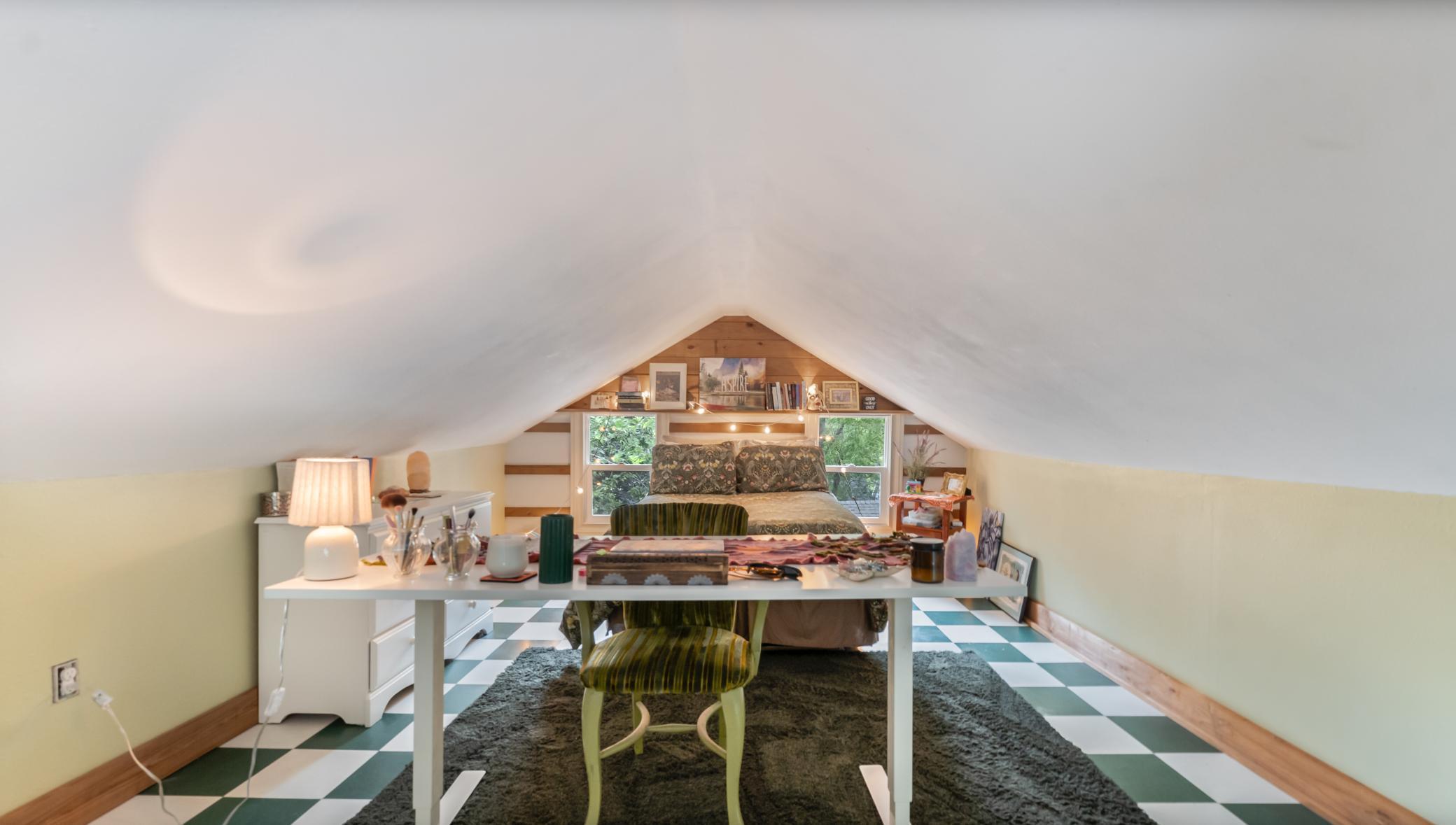 1207 Kilian Boulevard SE