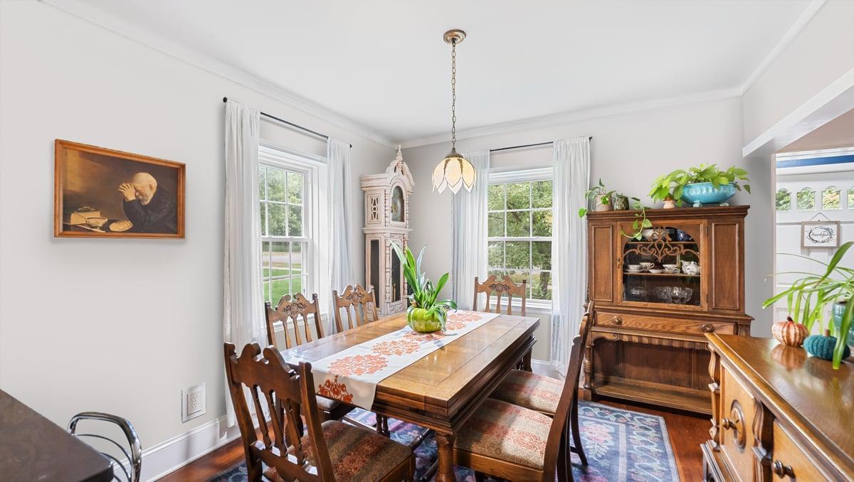 1207 Kilian Boulevard SE