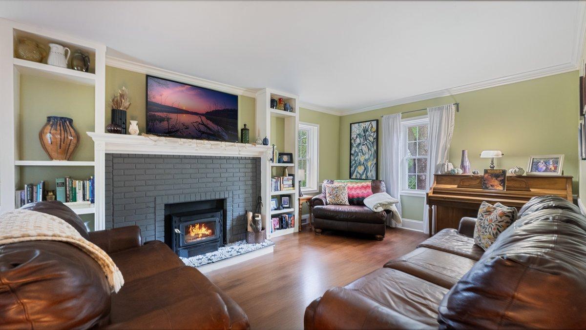 1207 Kilian Boulevard SE