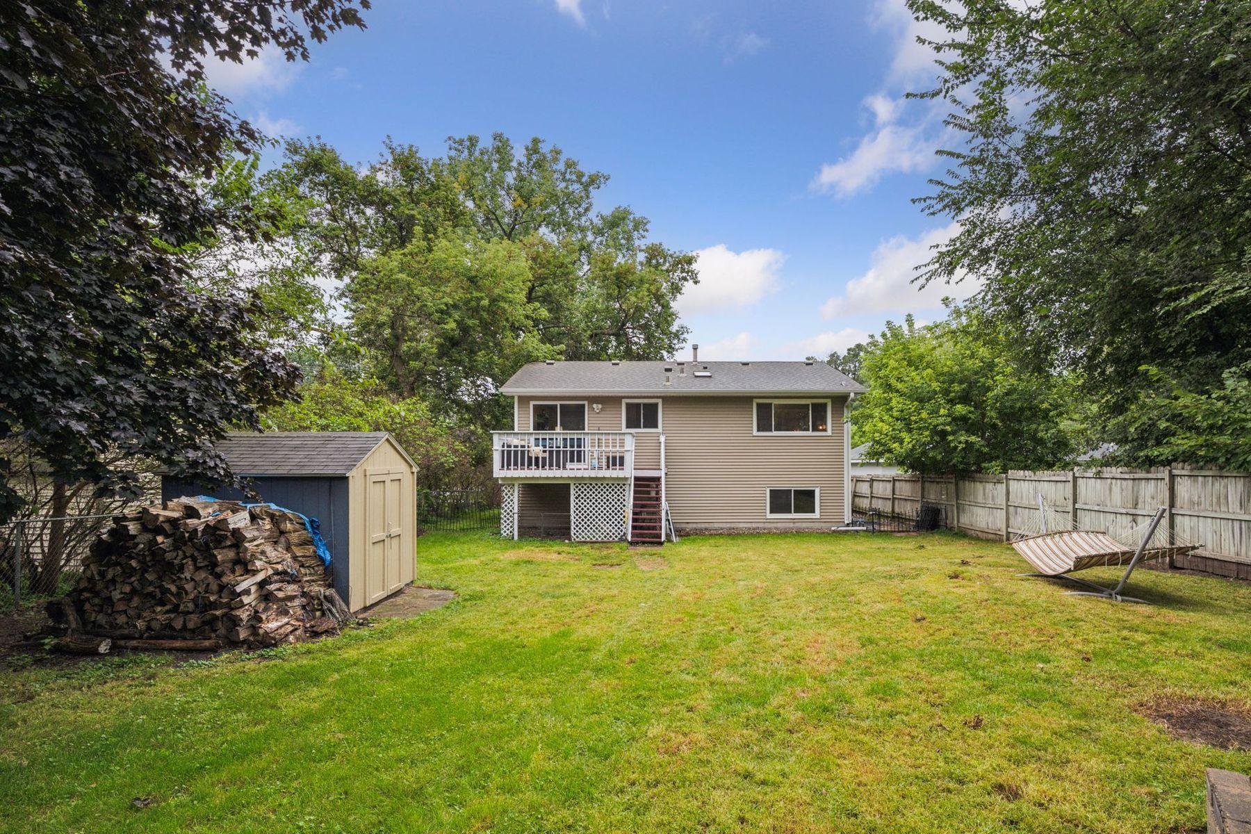 11476 W River Road
