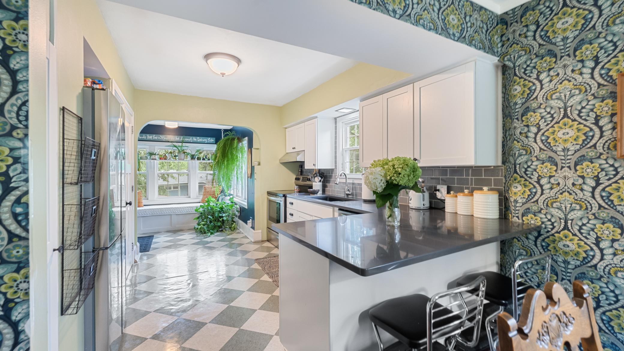 1207 Kilian Boulevard SE