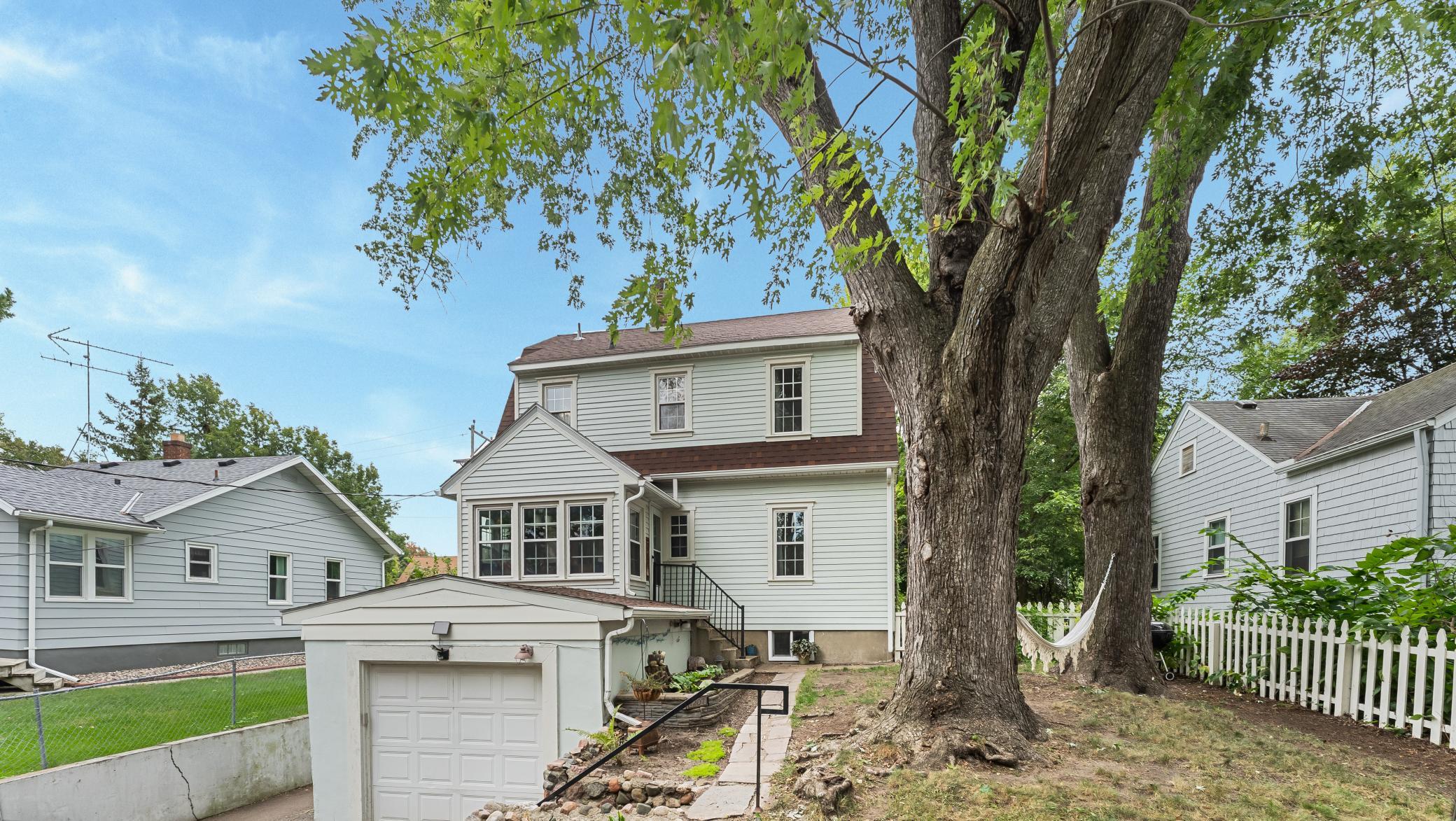 1207 Kilian Boulevard SE