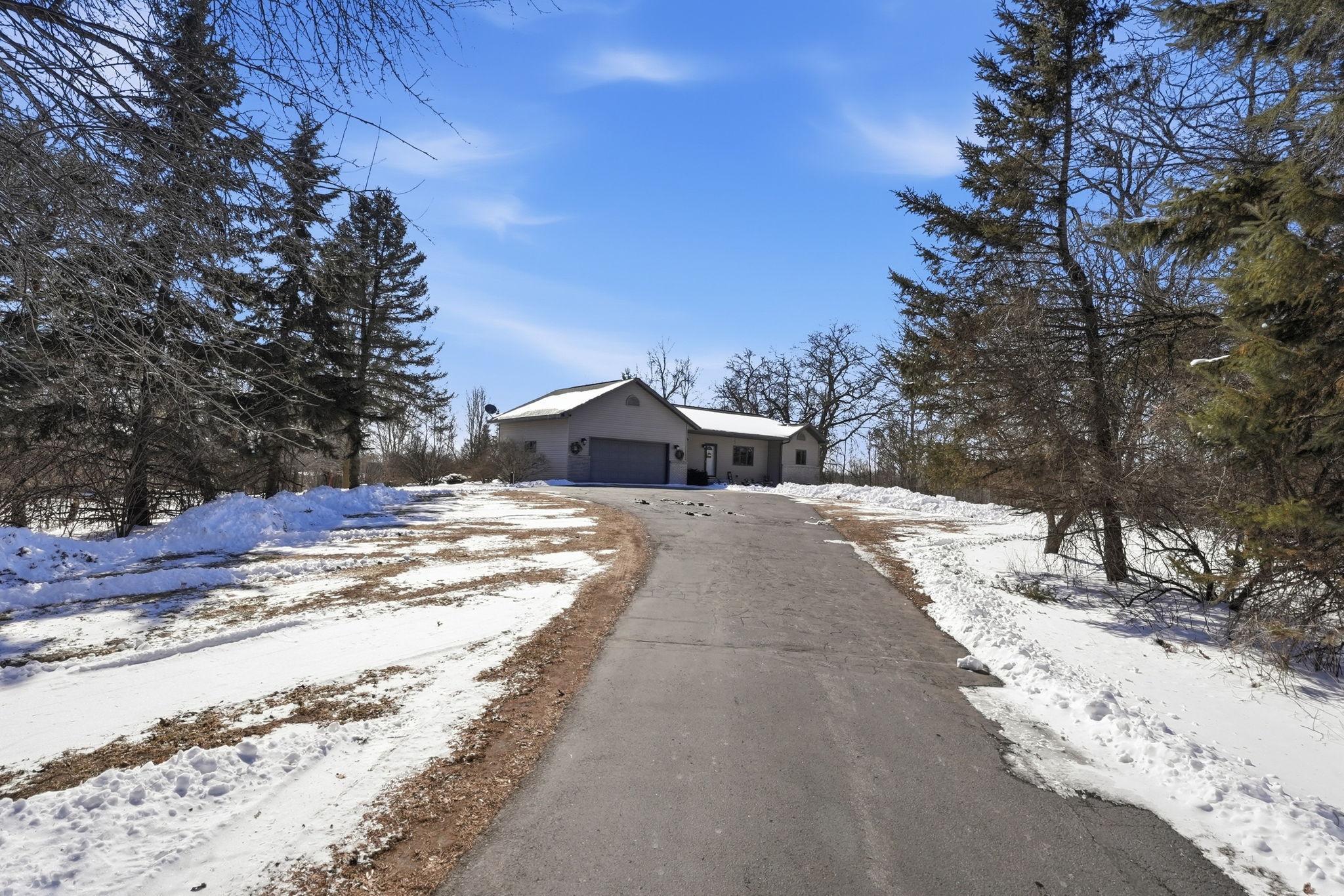 320 1st Avenue W