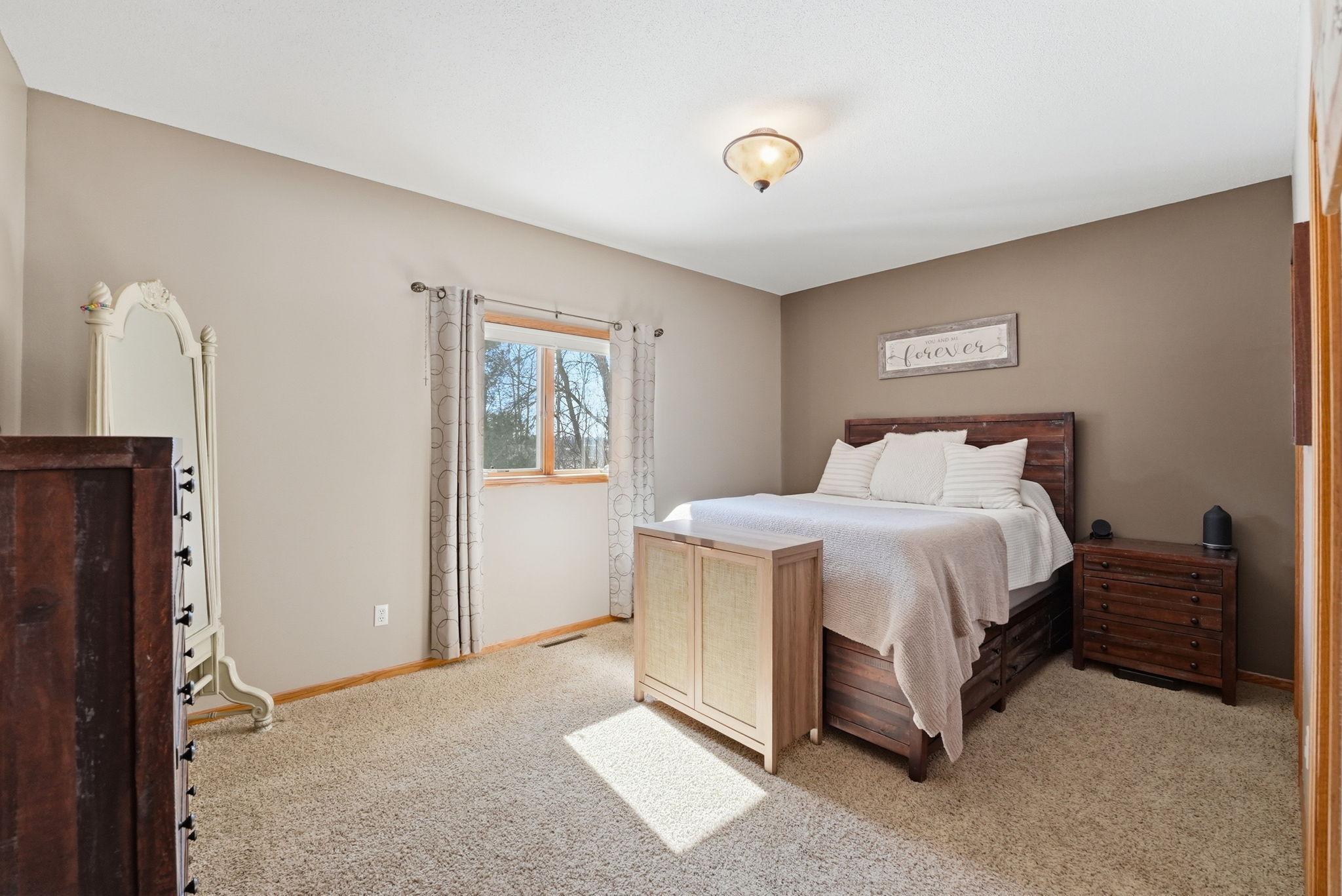 320 1st Avenue W
