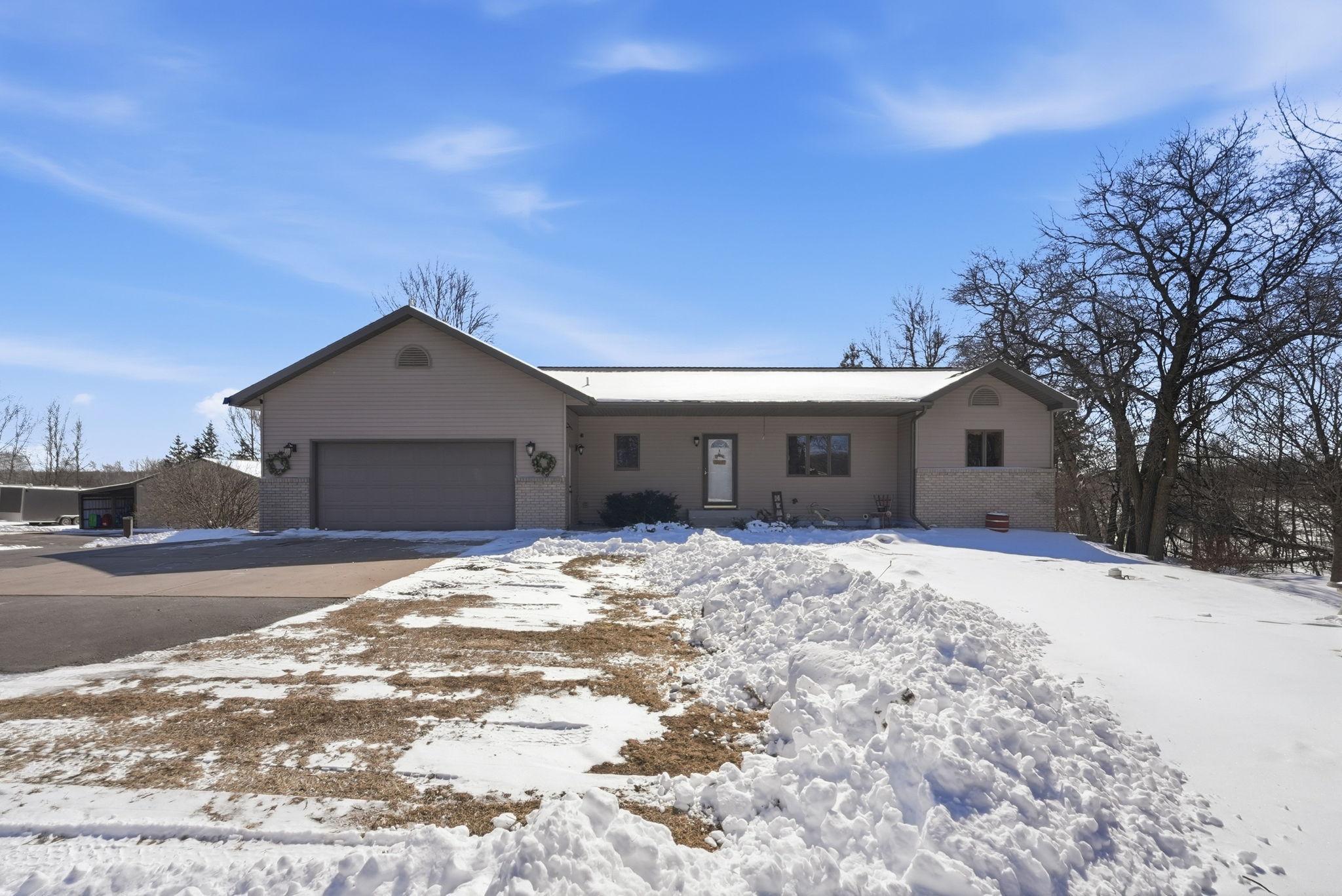 320 1st Avenue W