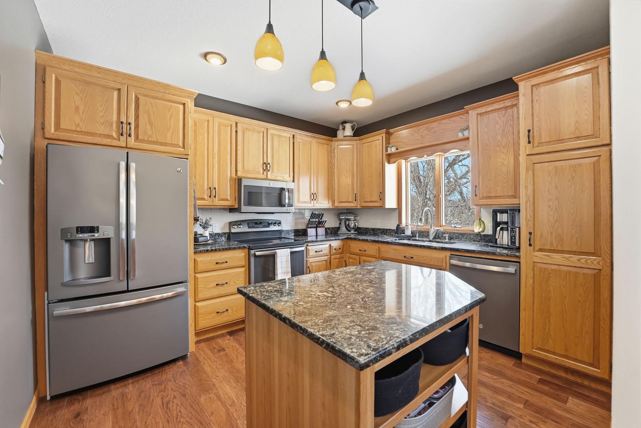 320 1st Avenue W