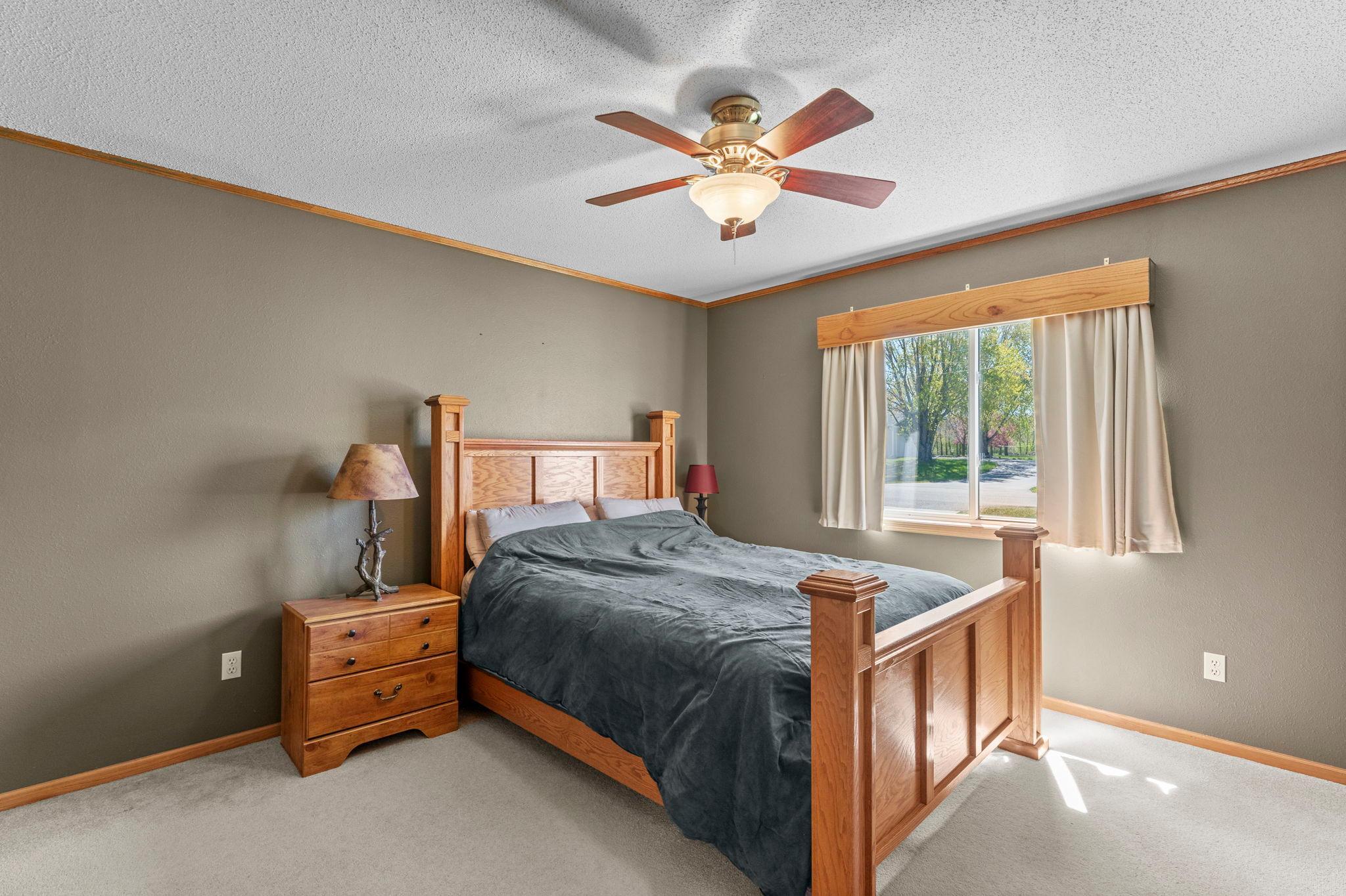 5916 Galaxy Road