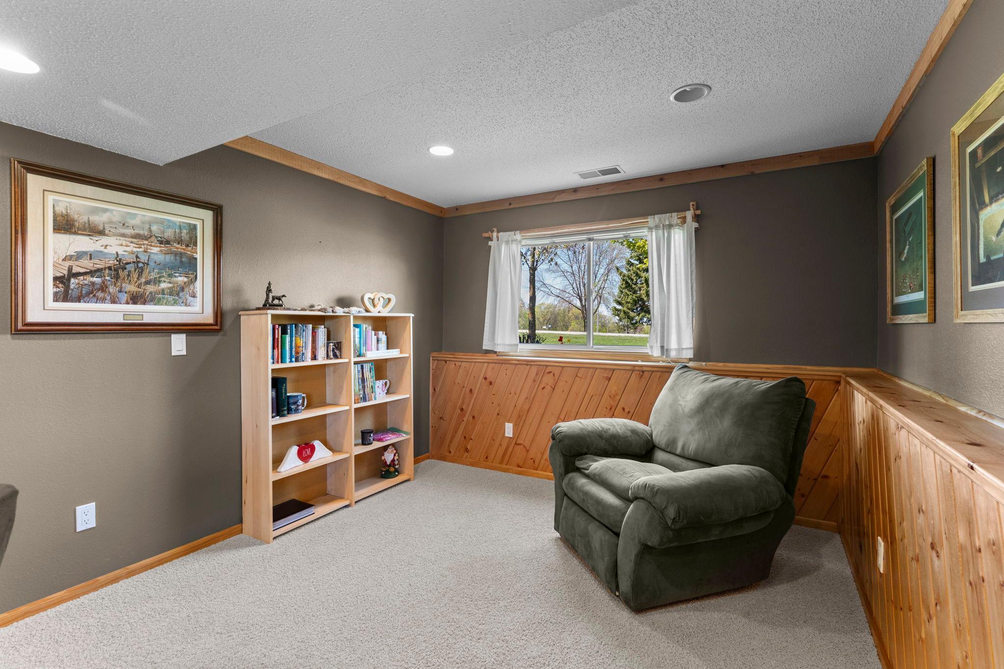 5916 Galaxy Road