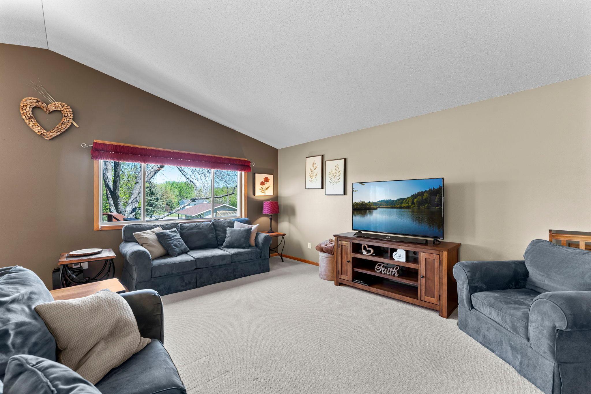 5916 Galaxy Road