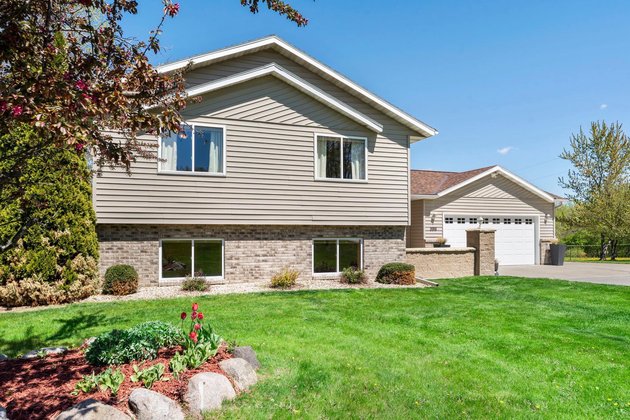 5916 Galaxy Road