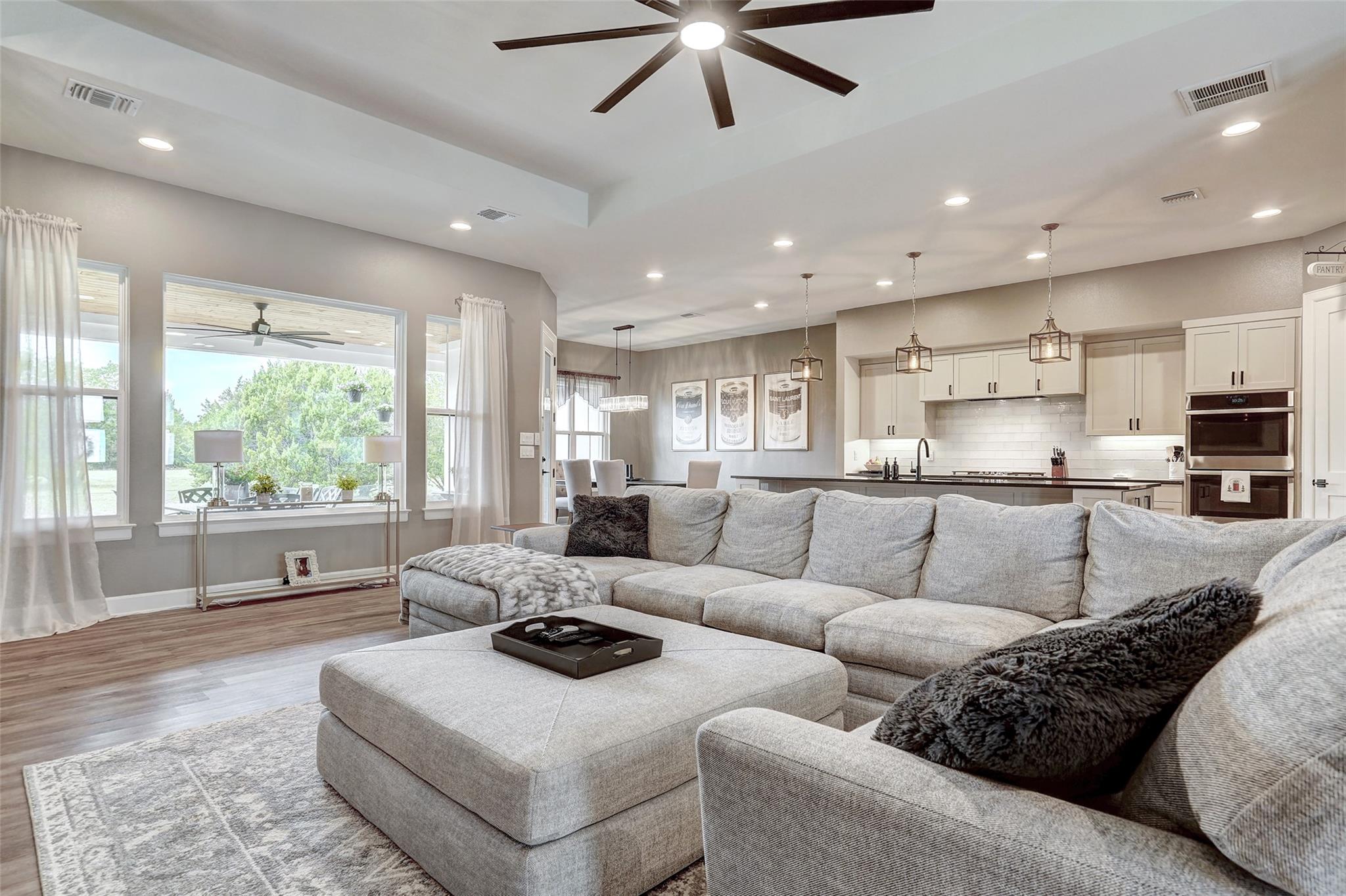 113 Crystal LN