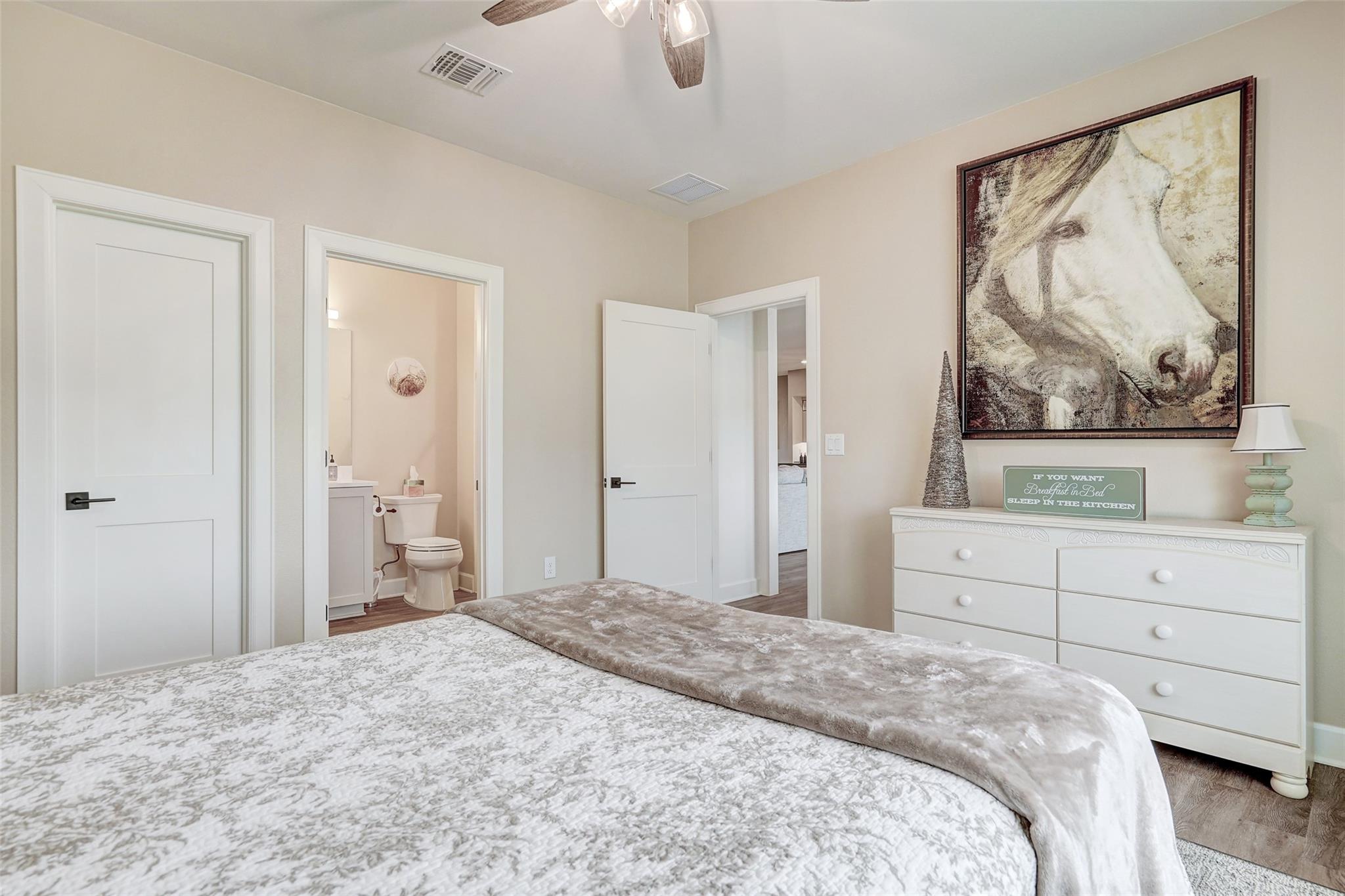 113 Crystal LN