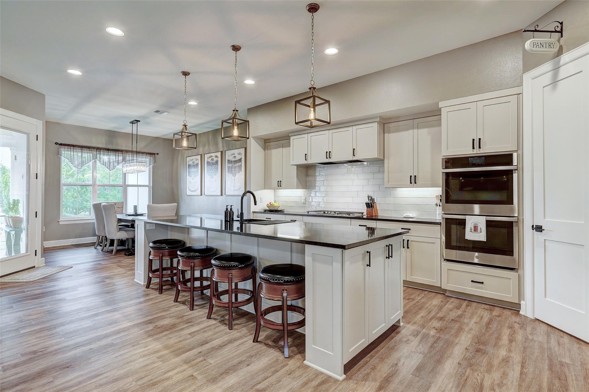 113 Crystal LN