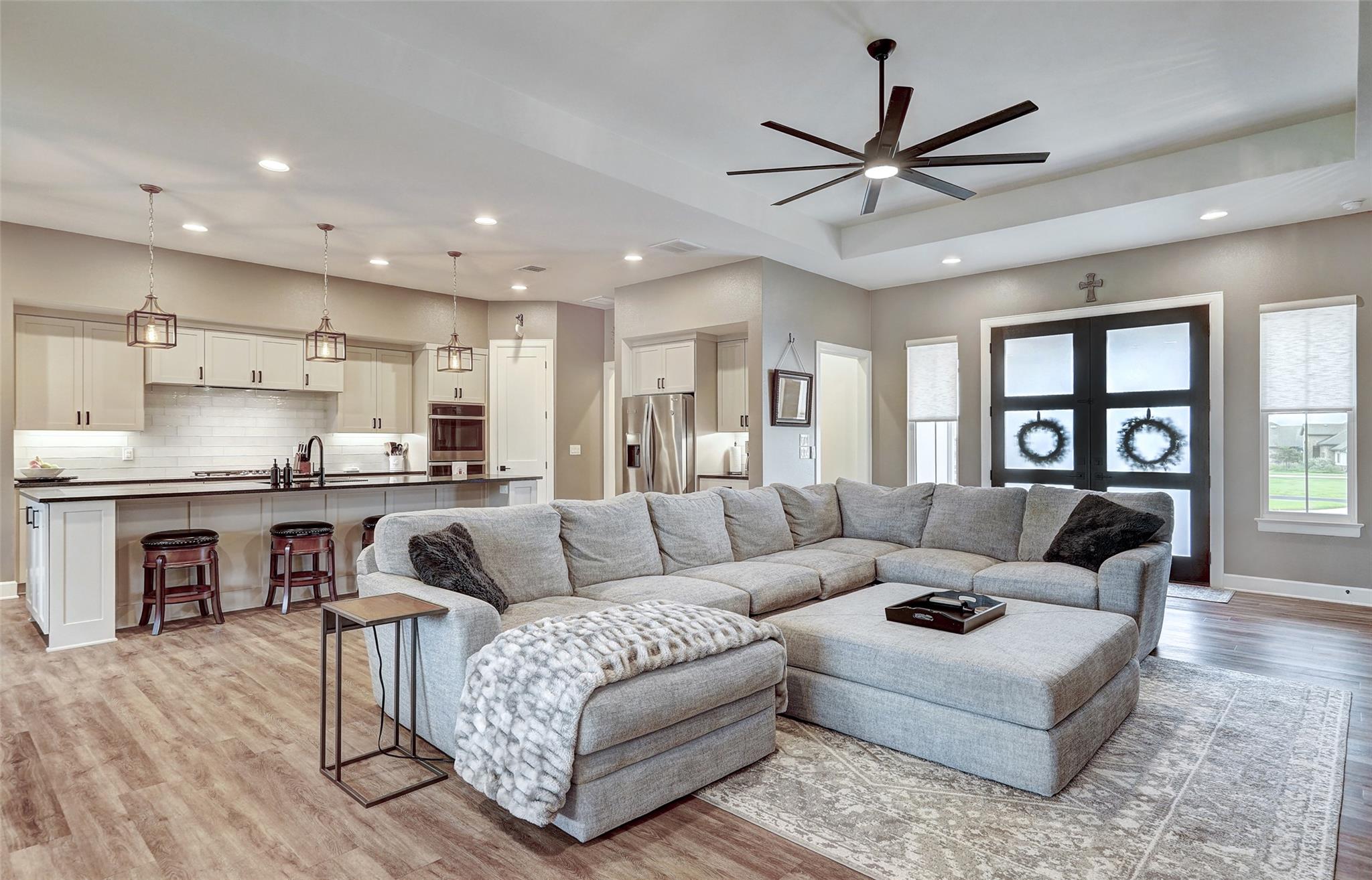 113 Crystal LN