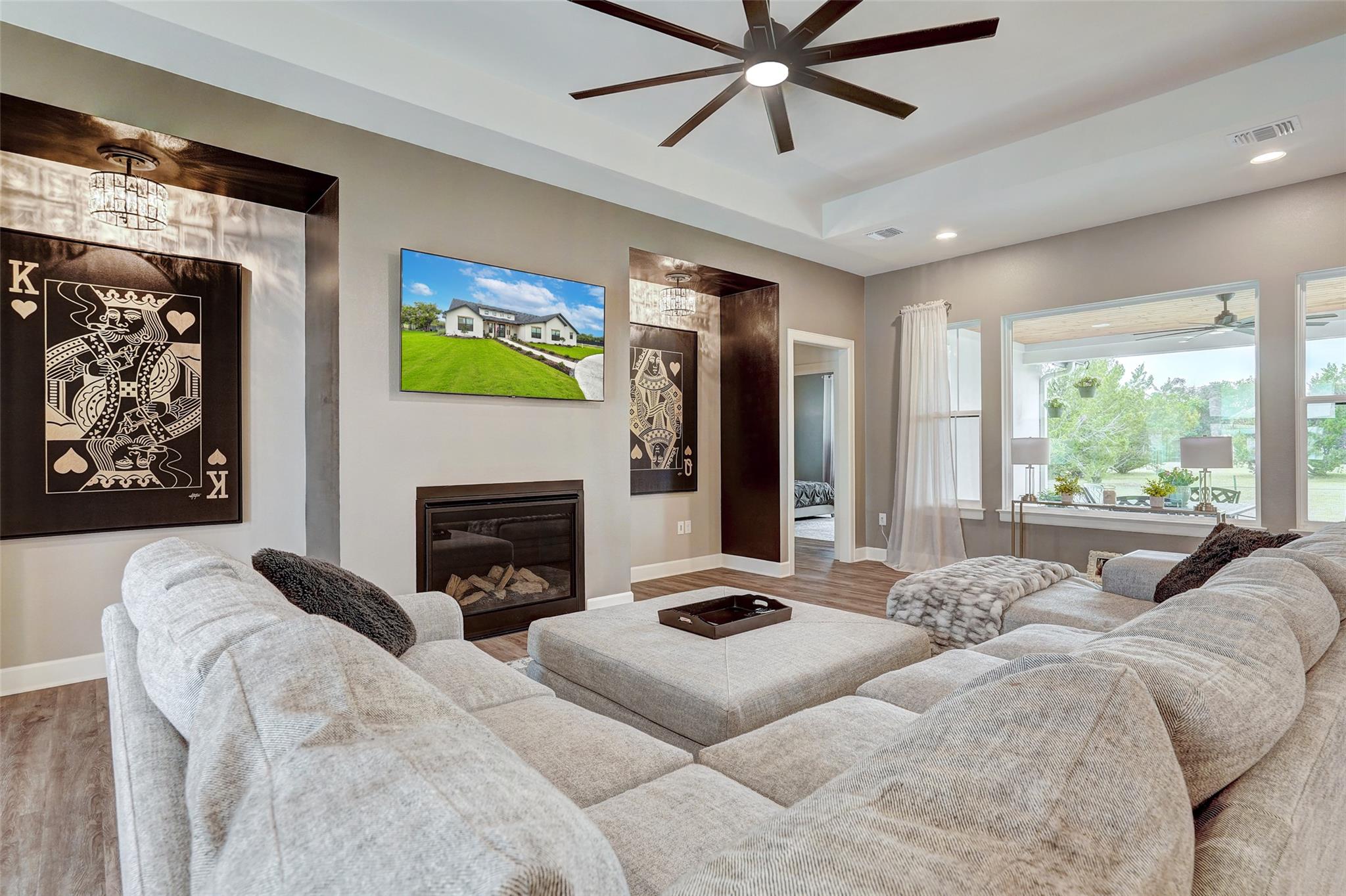 113 Crystal LN