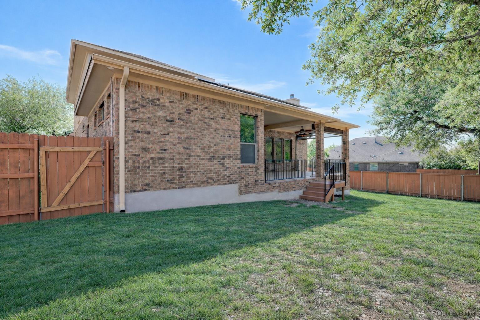 1020 Winding Way DR
