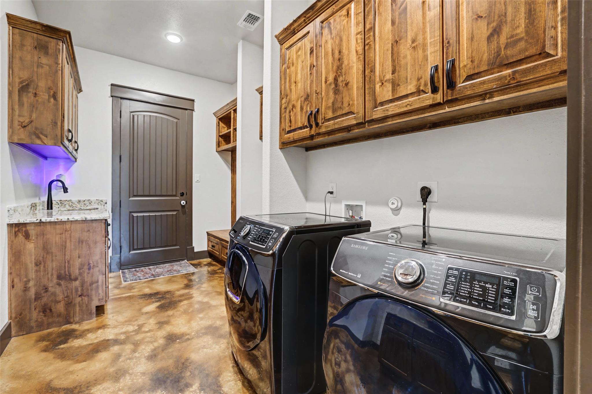 329 Esperanza Petal PASS