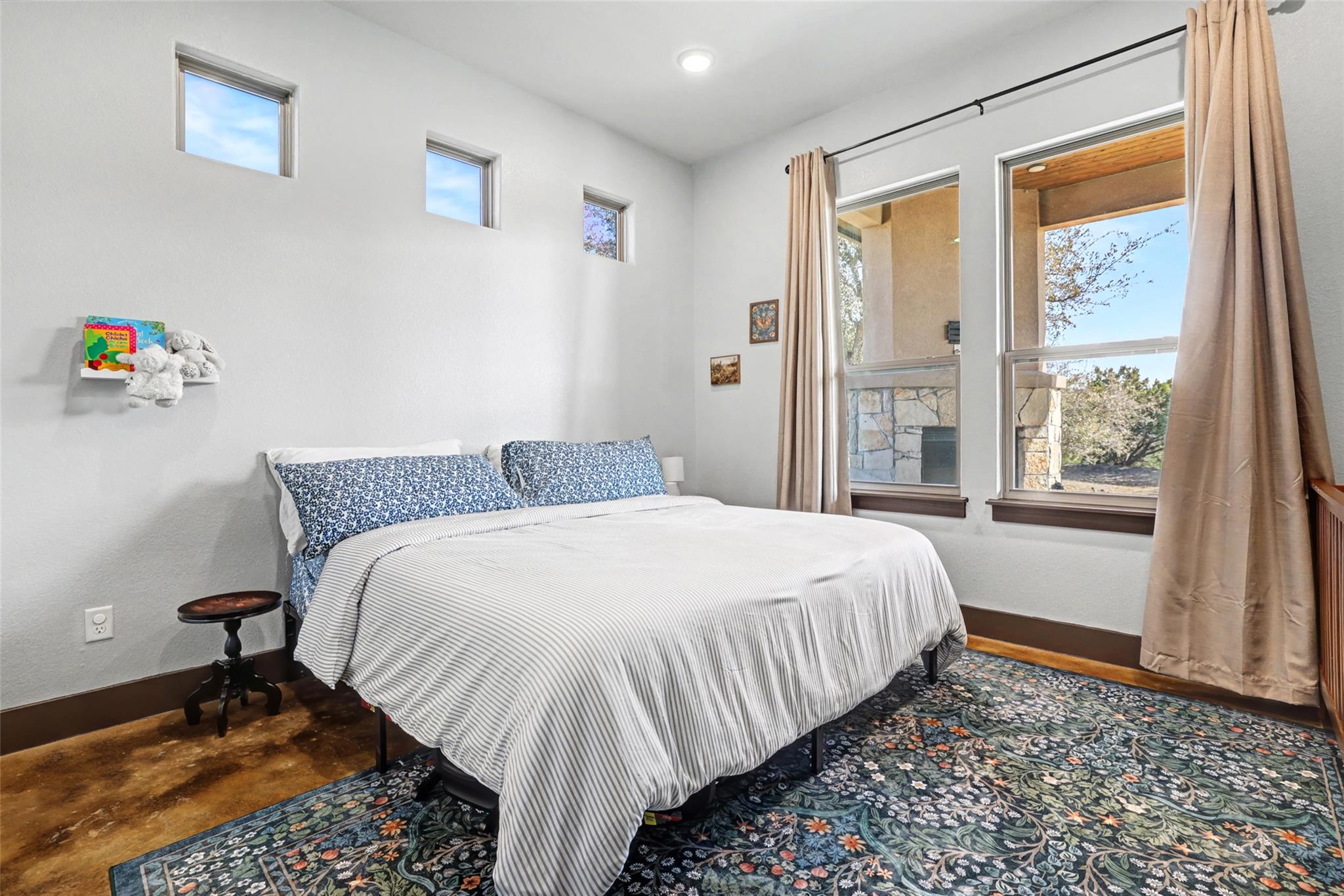 329 Esperanza Petal PASS