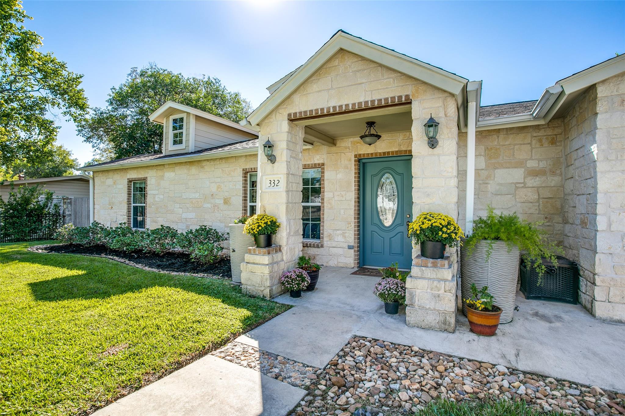 332 Tuttle RD