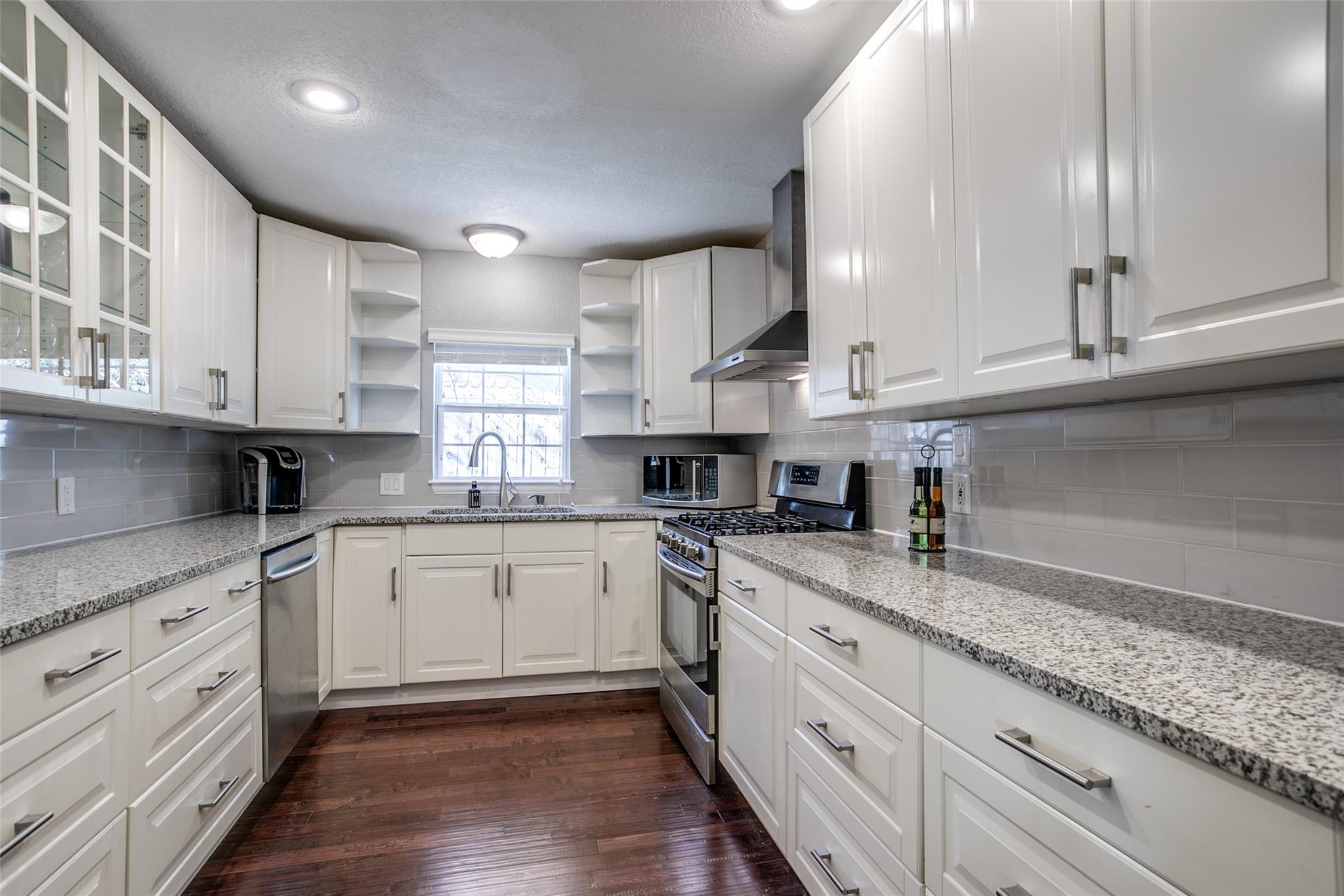 332 Tuttle RD