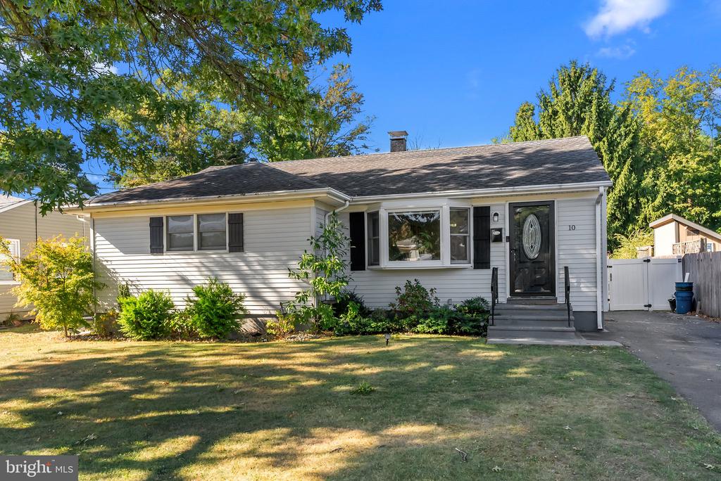 10 HARDWICK DRIVE