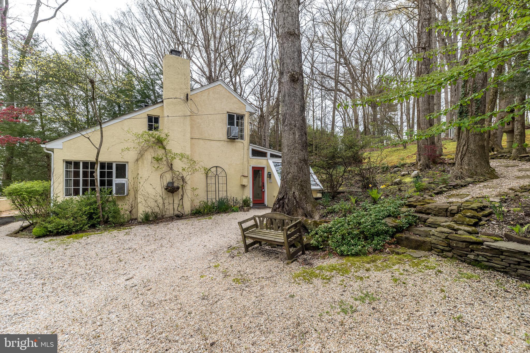 6124 CARVERSVILLE ROAD