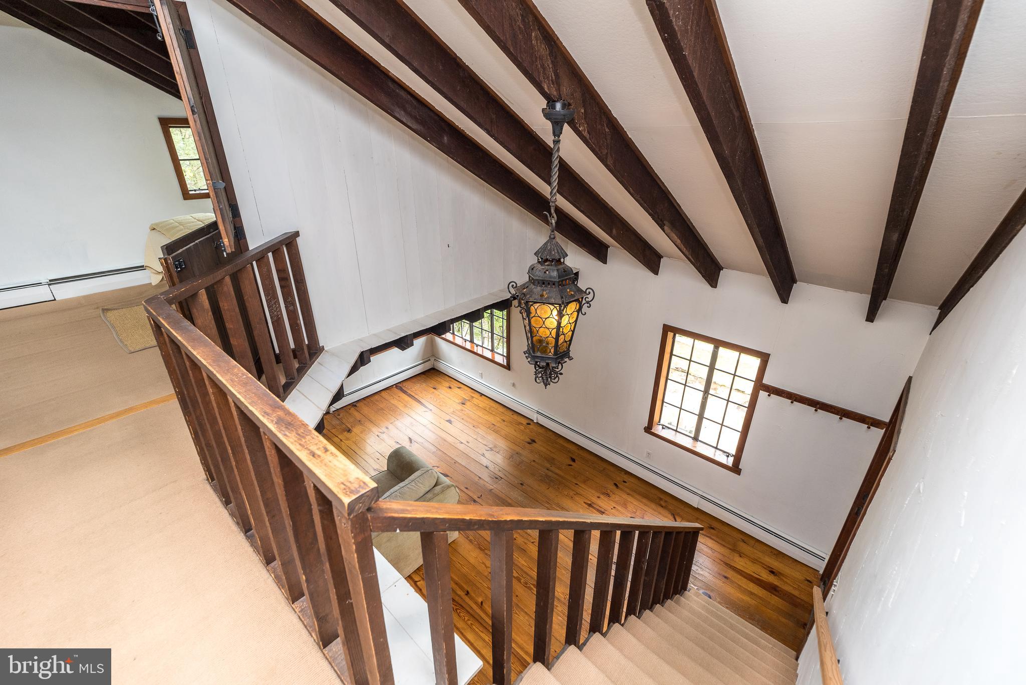 6124 CARVERSVILLE ROAD