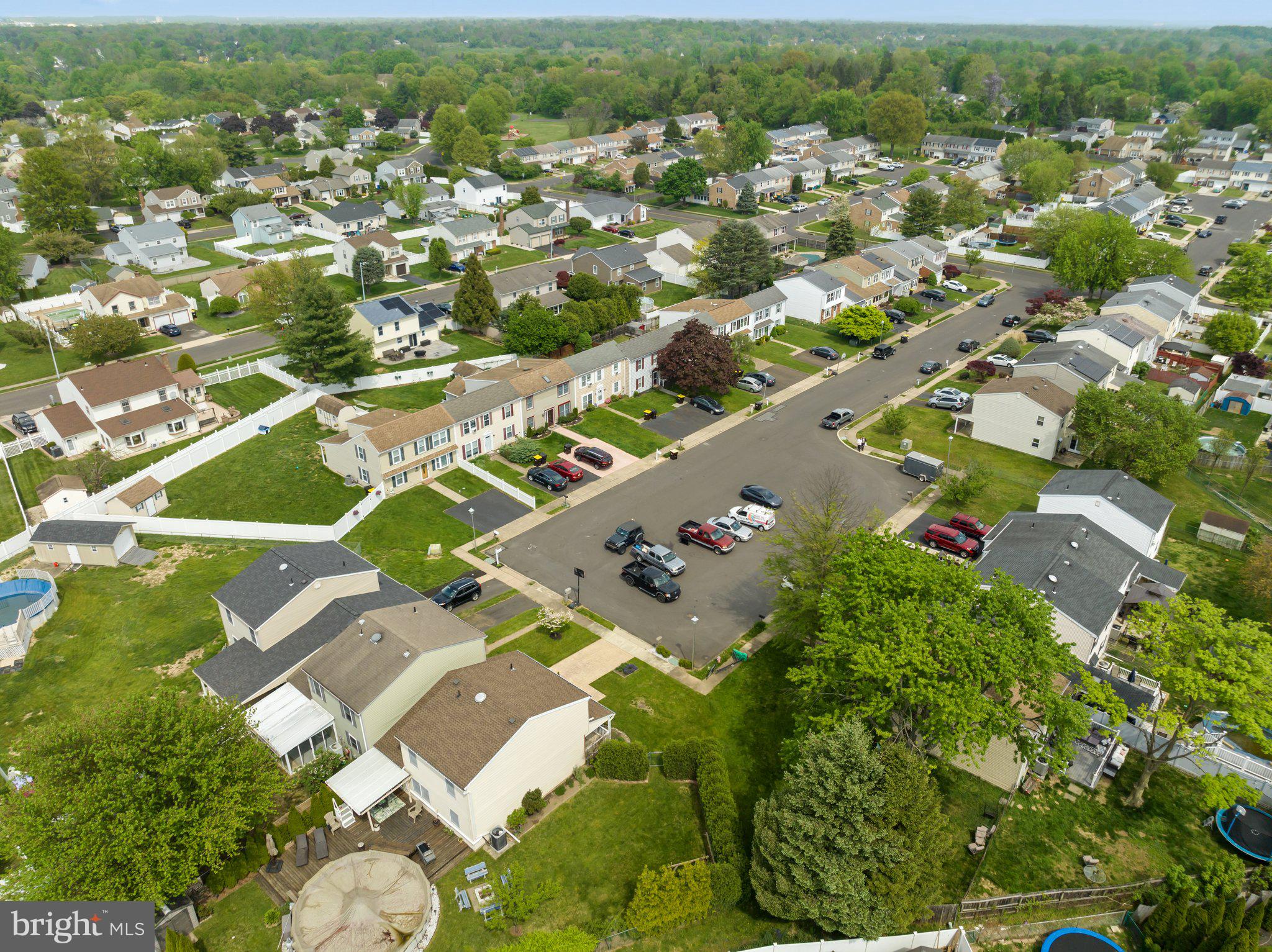 2538 SHARON COURT