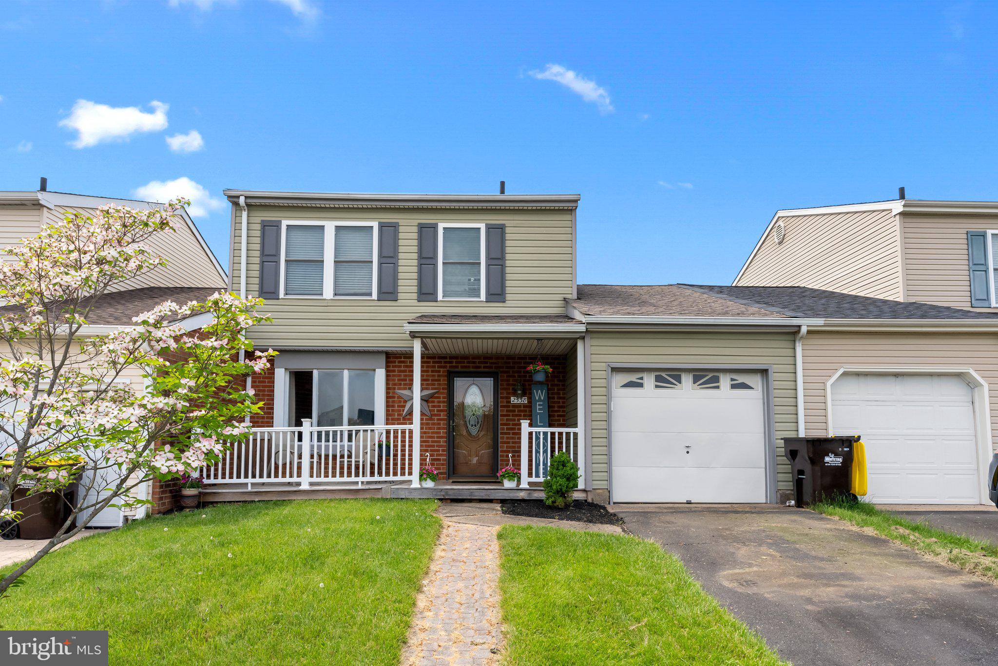 2538 SHARON COURT