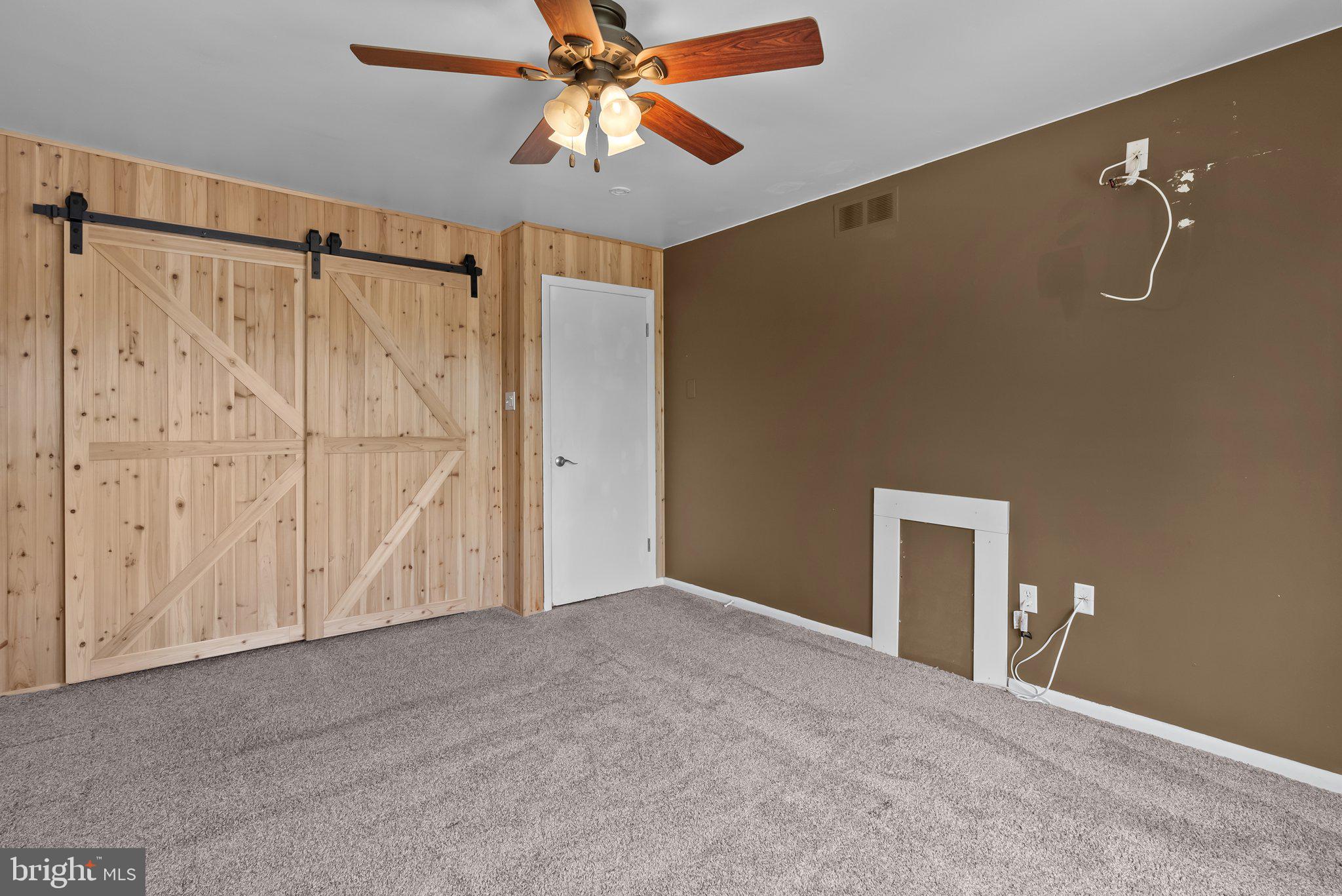 2538 SHARON COURT